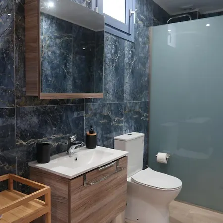 Paraschos Kardamaina Lägenhet