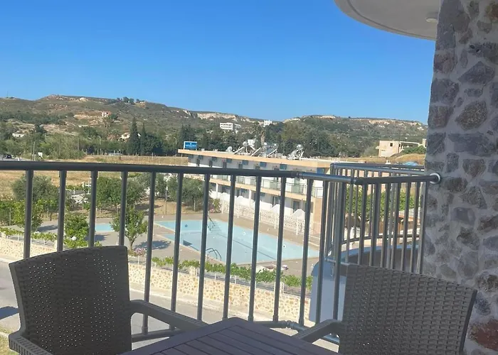 Διαμέρισμα Paraschos Kardamaina *